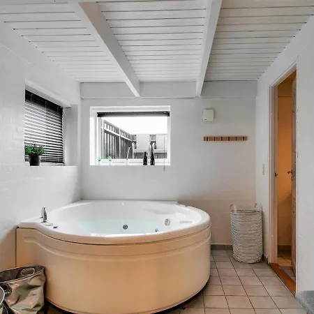 Holiday home Hansina - 500m From The Sea In Western Jutland By Interhome