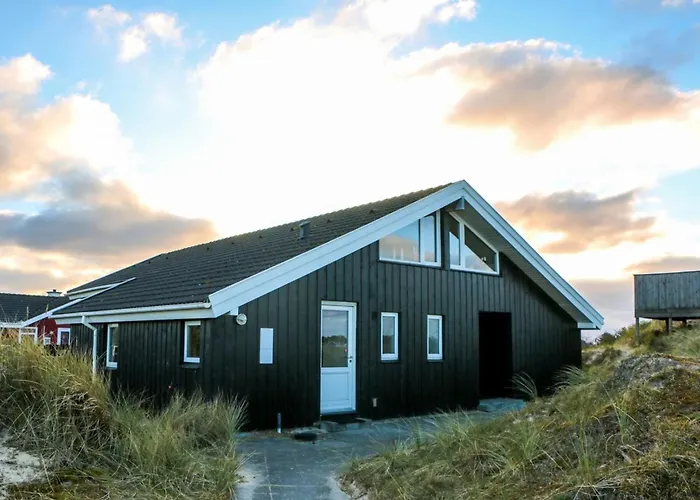 Hansina - 500m From The Sea By Interhome