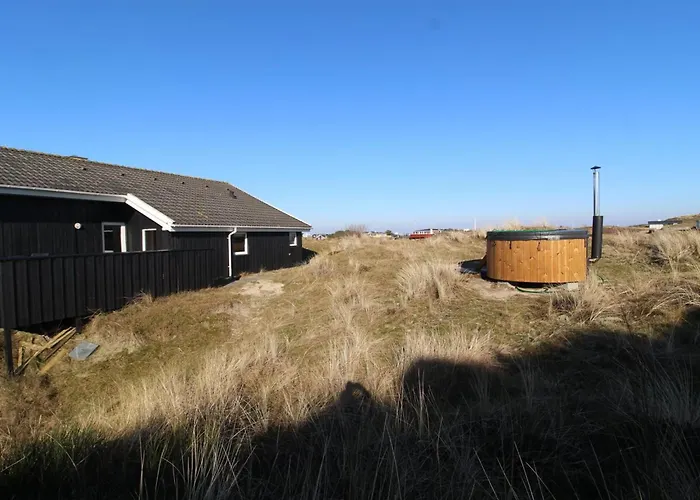 Hansina - 500m From The Sea By Interhome *