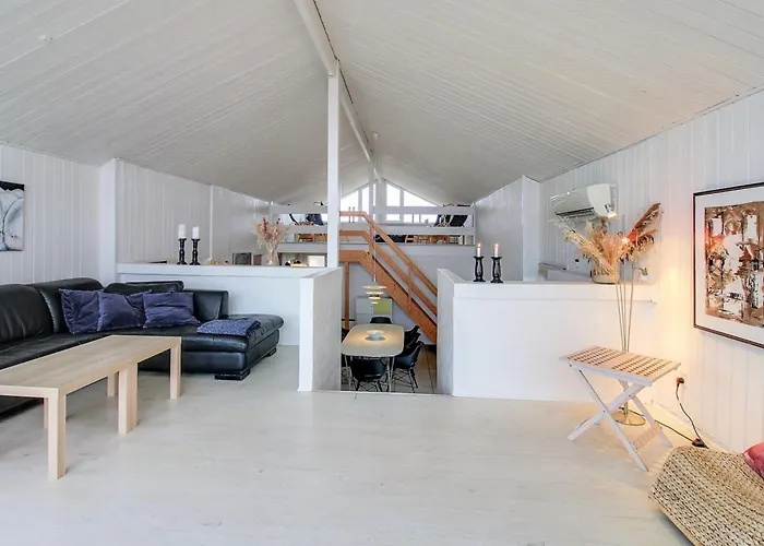 Hansina - 500m From The Sea By Interhome Fano