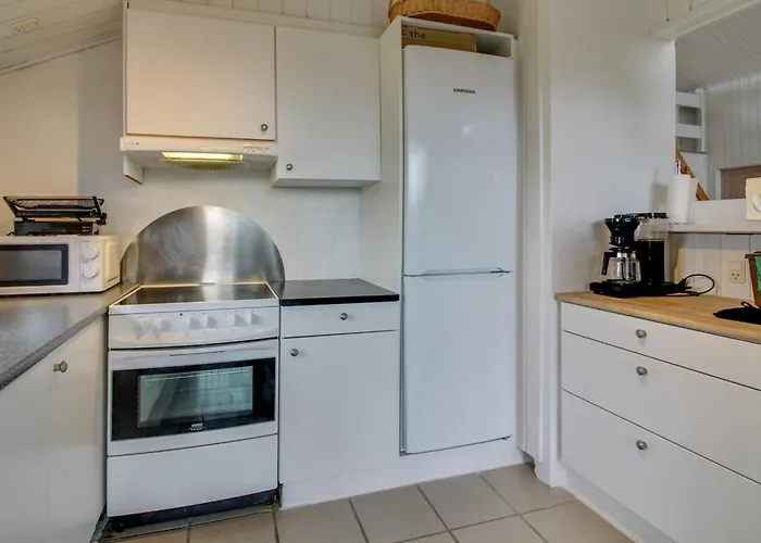 Hansina - 500m From The Sea By Interhome Fano